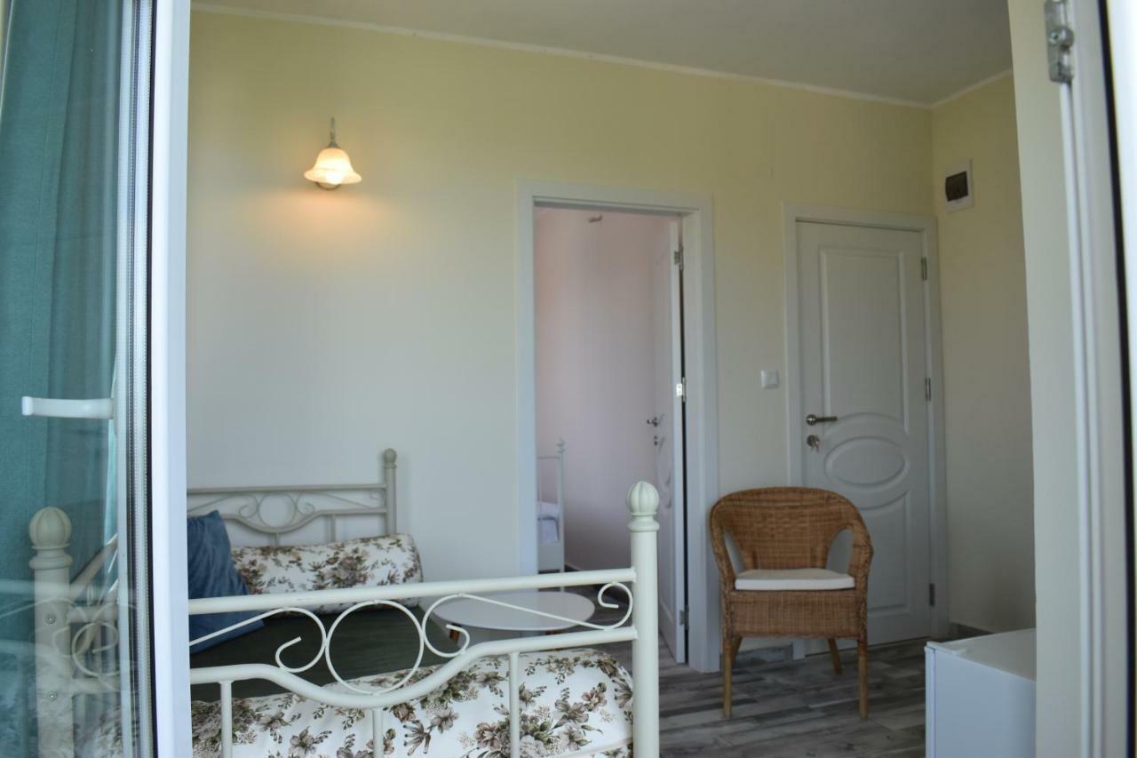 Hotel Синя Луна à Lozenets Extérieur photo